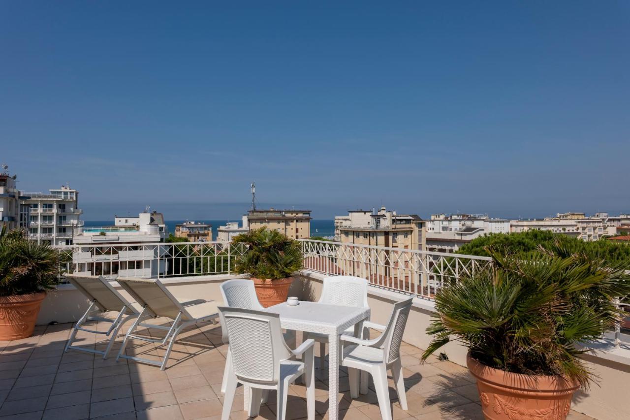 Hotel Sylvia Λίντο ντι Καμαϊόρε Εξωτερικό φωτογραφία
