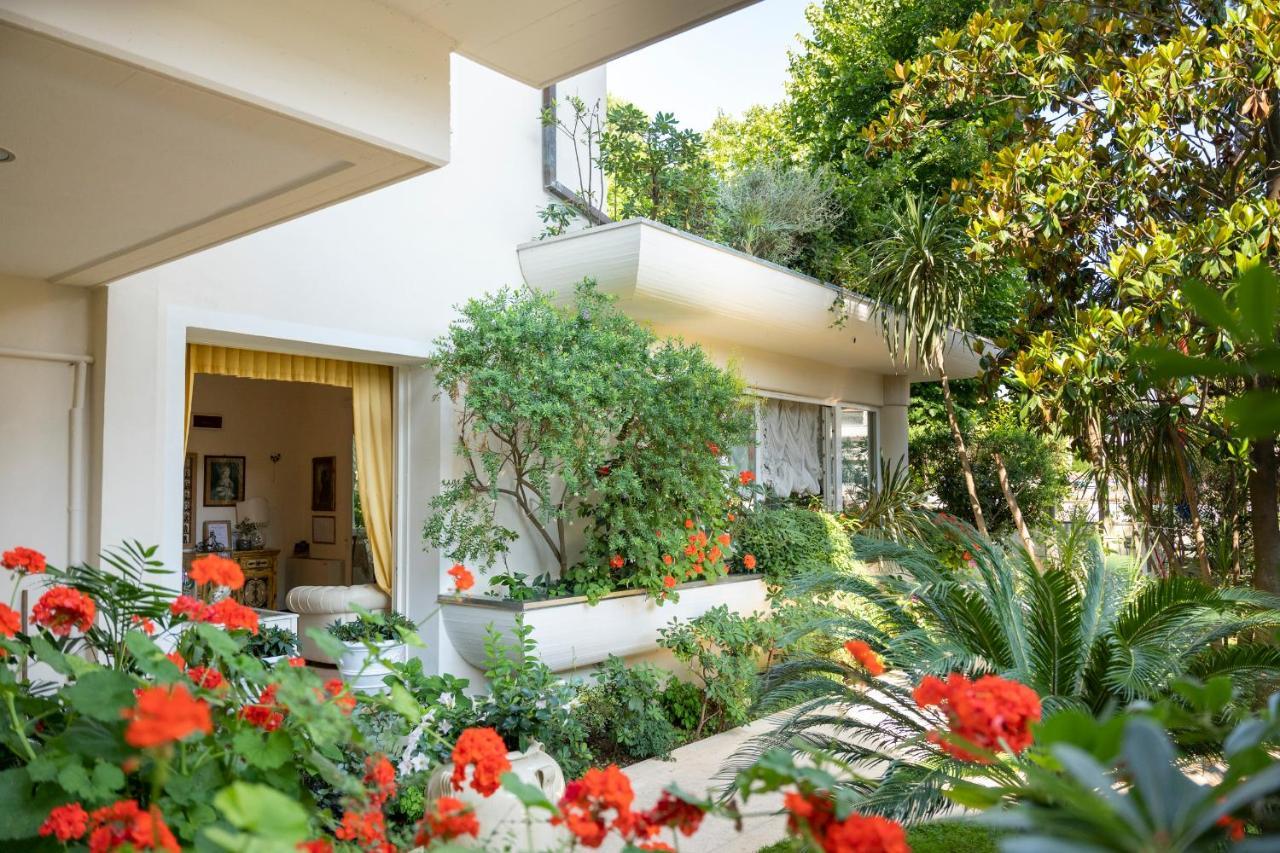 Hotel Sylvia Λίντο ντι Καμαϊόρε Εξωτερικό φωτογραφία