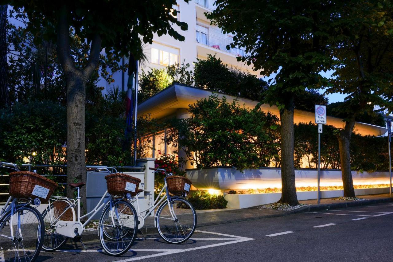 Hotel Sylvia Λίντο ντι Καμαϊόρε Εξωτερικό φωτογραφία